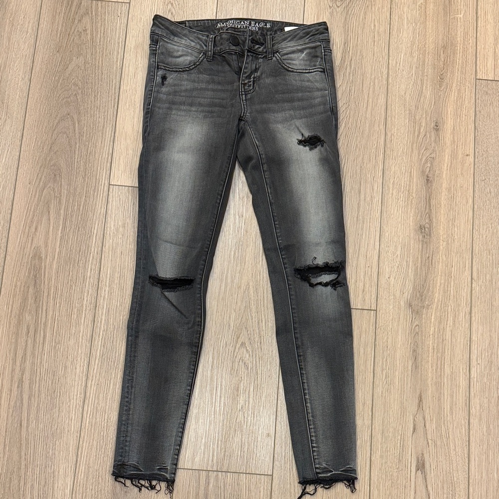 American Eagle Outfitters Black Distressed Skinny Jeans